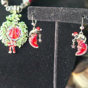 Kirks Folly Santa Kitty Goddess Moon Shadow Leverback Earrings Silvertone Red